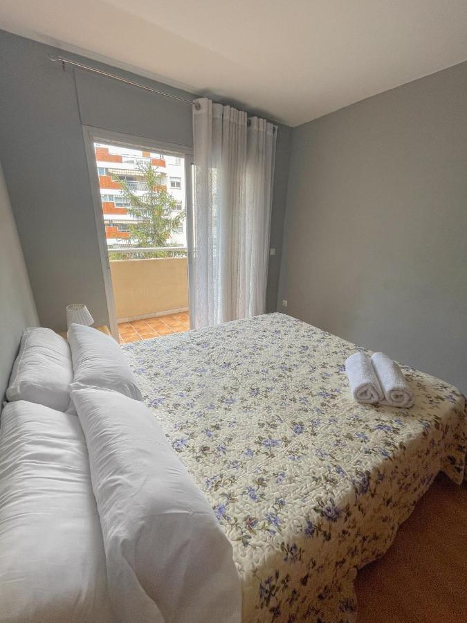 Piso Acogedor Fortuny Салоу Екстериор снимка