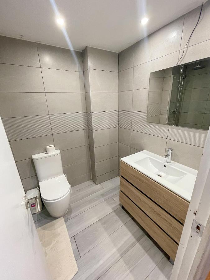 Piso Acogedor Fortuny Салоу Екстериор снимка