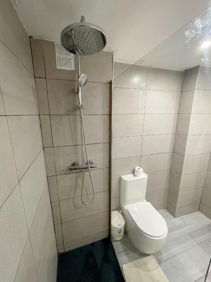 Piso Acogedor Fortuny Салоу Екстериор снимка